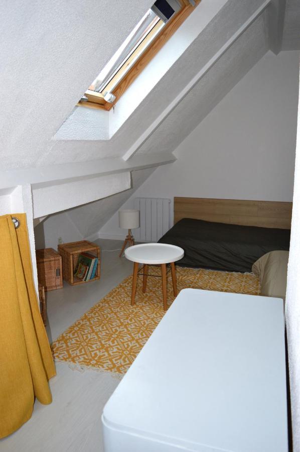 Triplex Avec Jardinet - Wifi - A 400M De La Plage Courseulles-sur-Mer Exterior photo