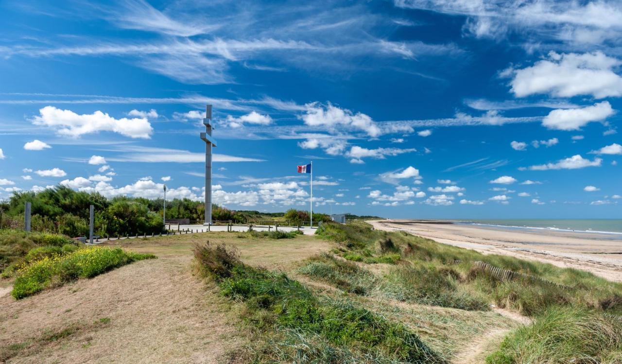 Triplex Avec Jardinet - Wifi - A 400M De La Plage Courseulles-sur-Mer Exterior photo
