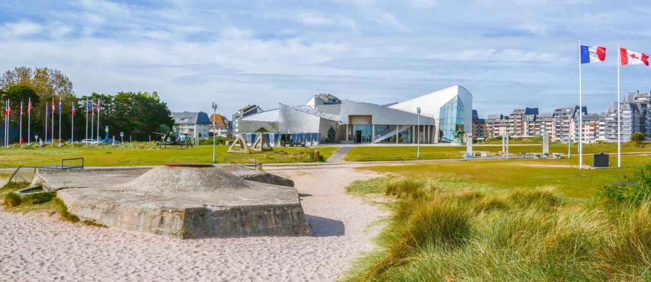 Triplex Avec Jardinet - Wifi - A 400M De La Plage Courseulles-sur-Mer Exterior photo